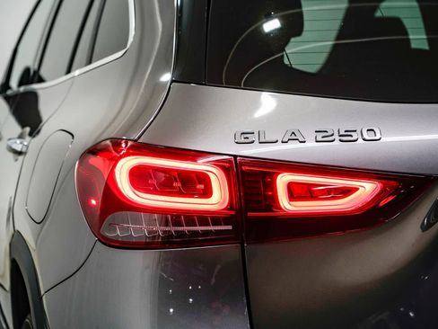 Certified 2023 Mercedes-Benz GLA 250 image 9