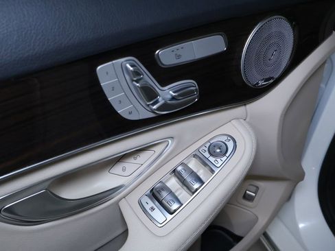 Used 2021 Mercedes-Benz C 300 4MATIC Sedan w/ Premium Package image 14