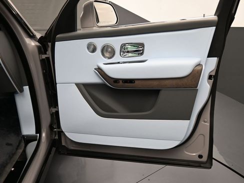 New 2026 Rolls-Royce Cullinan image 31
