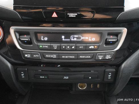 Used 2016 Honda Pilot Touring image 27