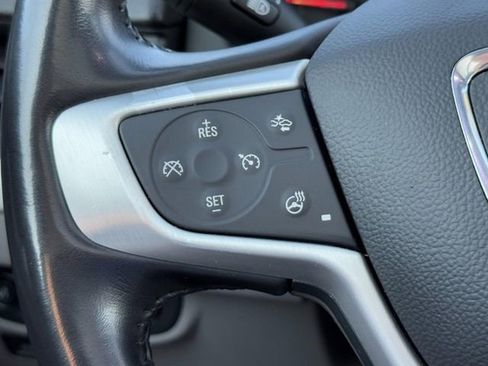 Used 2021 GMC Terrain SLT w/ LPO, Bright Accent Package image 18