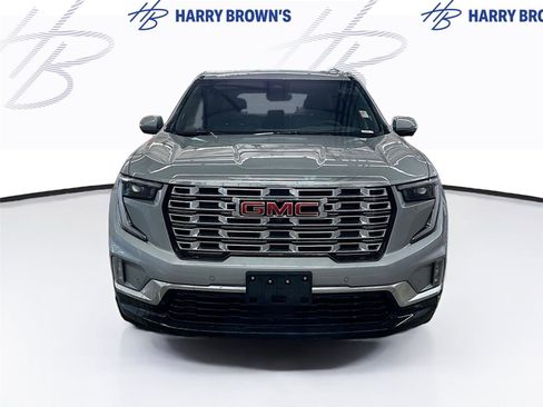 Used 2025 GMC Acadia Denali w/ Super Cruise Package image 6