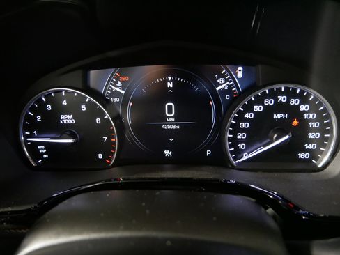 Used 2018 Cadillac XT5 Platinum w/ Driver Assist Package AWD/4WD image 21