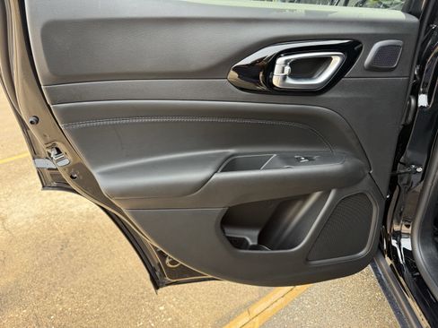 New 2025 Jeep Compass Latitude w/ Sun & Sound Group image 16