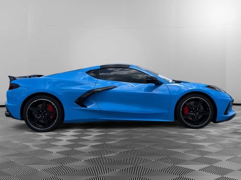 Used 2021 Chevrolet Corvette Stingray Premium Cpe w/ Z51 Performance Package RWD image 6