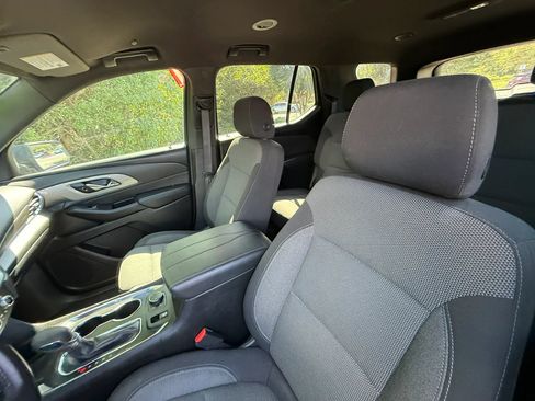 Used 2022 Chevrolet Traverse LT AWD/4WD image 28