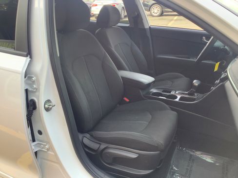Used 2018 Kia Optima LX w/ Convenience Package image 15