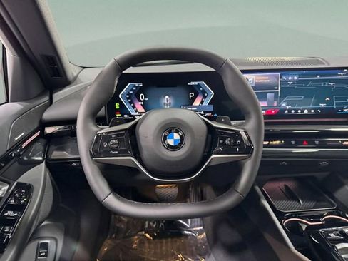 New 2026 BMW 530i xDrive w/ Premium Package AWD/4WD image 15