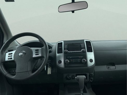 Used 2017 Nissan Frontier SV image 10