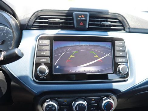 Used 2025 Nissan Versa SV FWD image 24