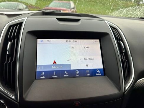Used 2020 Ford Edge Titanium w/ Equipment Group 301A AWD/4WD image 19