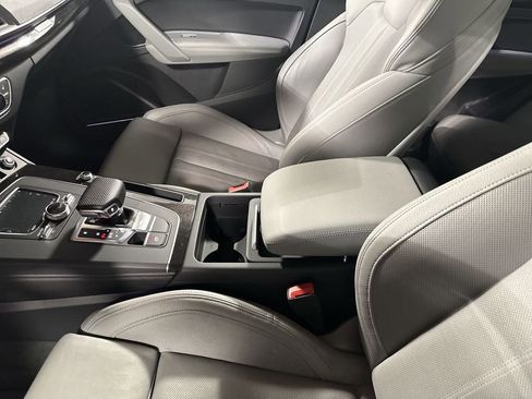 Used 2018 Audi Q5 Prestige w/ Prestige Package image 26
