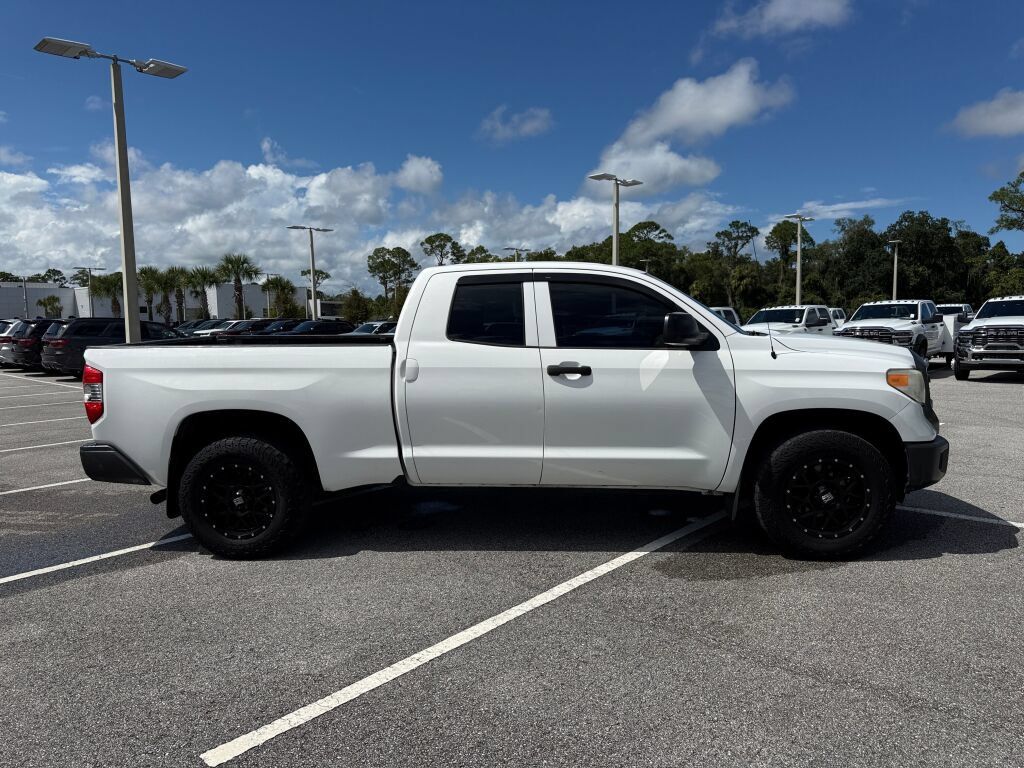 Used 2016 Toyota Tundra SR RWD image 2