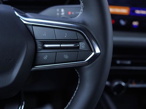 New 2025 Chevrolet Traverse LT w/ Enhanced Driving Package image 16