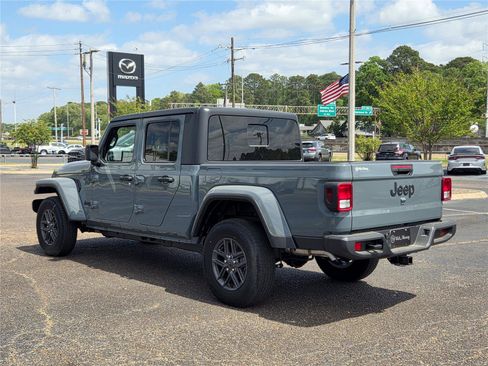 New 2025 Jeep Gladiator Sport AWD/4WD image 33