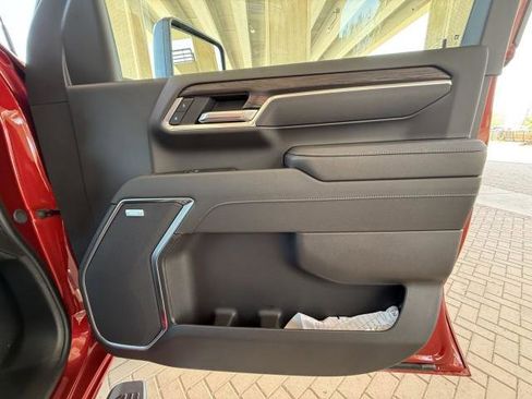 New 2025 GMC Sierra 2500 SLT w/ Texas SLT Premium Package image 30