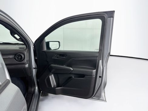 Used 2023 Chevrolet Colorado W/T RWD image 30