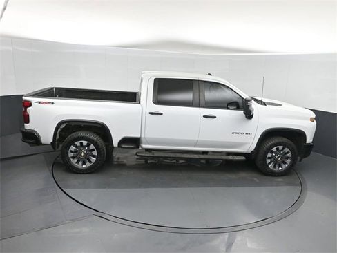 Used 2022 Chevrolet Silverado 2500 Custom w/ Custom Value Package image 28
