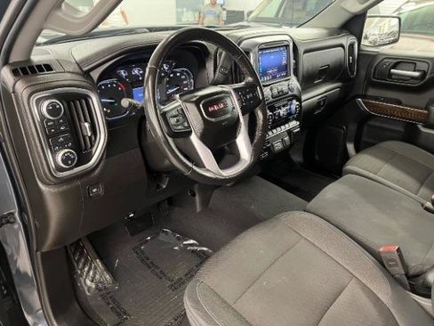 Used 2019 GMC Sierra 1500 SLE w/ SLE Value Package AWD/4WD image 8