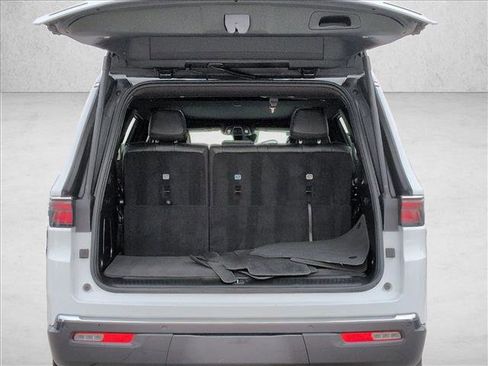 Used 2022 Jeep Wagoneer Series II w/ Premium Group I image 6