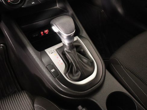 Used 2021 Kia Forte LXS image 7