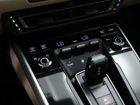 Certified 2021 Porsche 911 Turbo S image 23