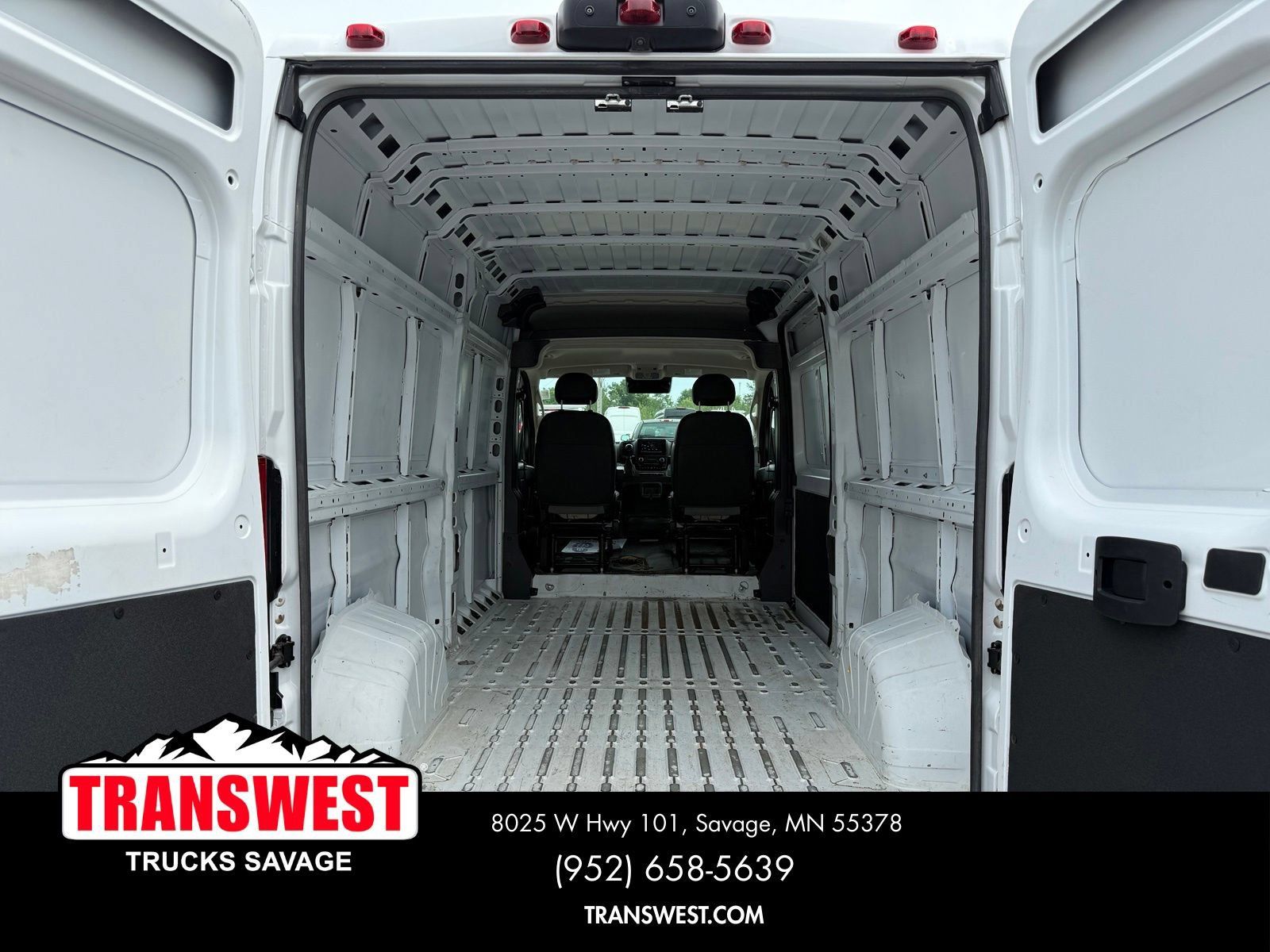 Used 2023 RAM ProMaster 2500 FWD image 11