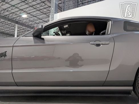 Used 2014 Ford Mustang GT Premium image 30