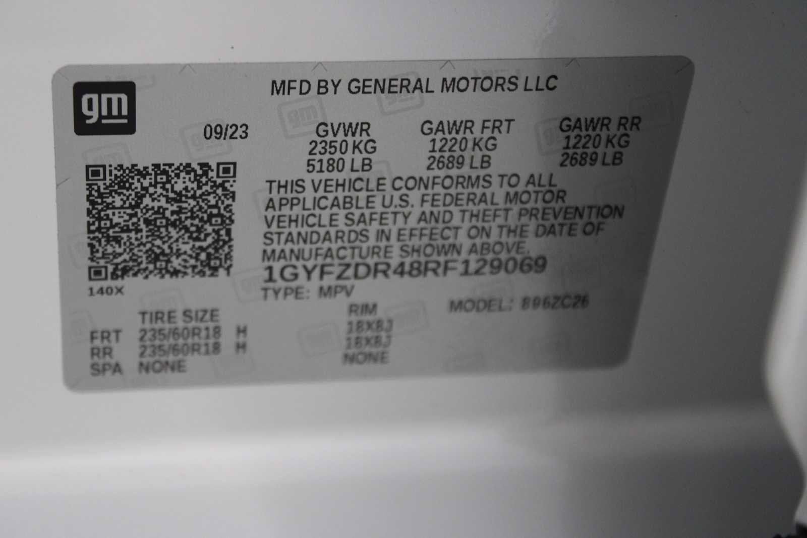 Used 2024 Cadillac XT4 Premium Luxury w/ Cold Weather Package AWD/4WD image 41