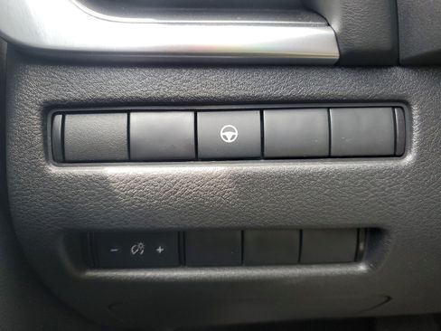 Certified 2021 Nissan Rogue SV image 27