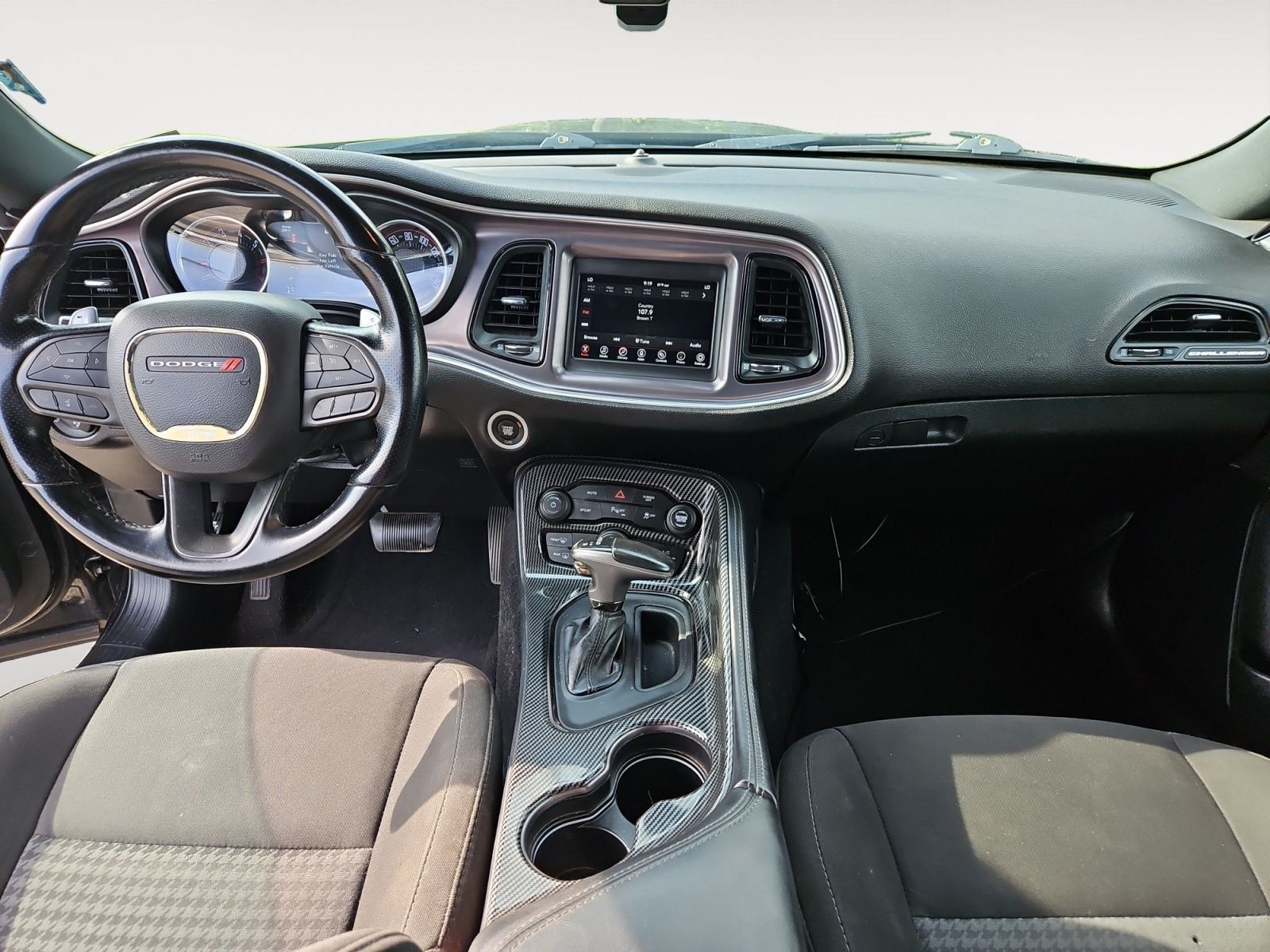 Used 2021 Dodge Challenger R/T RWD image 10
