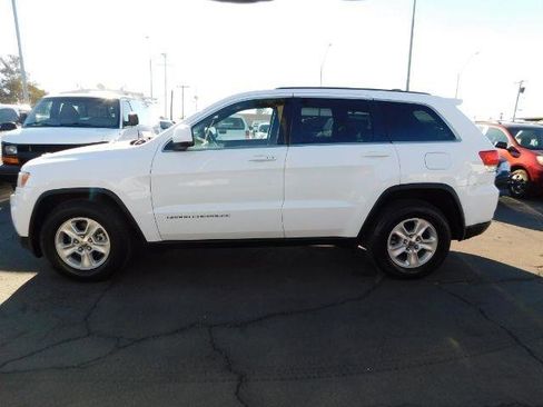 Used 2014 Jeep Grand Cherokee Laredo AWD/4WD image 4