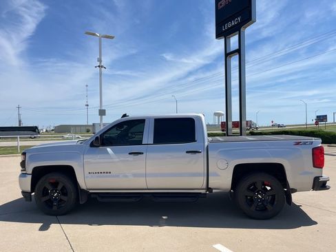 Used 2018 Chevrolet Silverado 1500 LTZ Z71 w/ Redline Edition AWD/4WD image 3