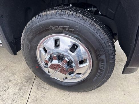 New 2026 GMC Sierra 3500 Denali w/ Denali Reserve Package image 42