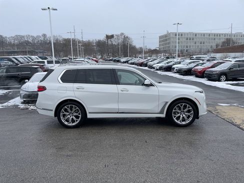 Used 2023 BMW X7 xDrive40i w/ Premium Package image 7