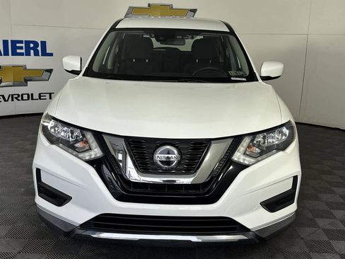 Used 2019 Nissan Rogue S image 8