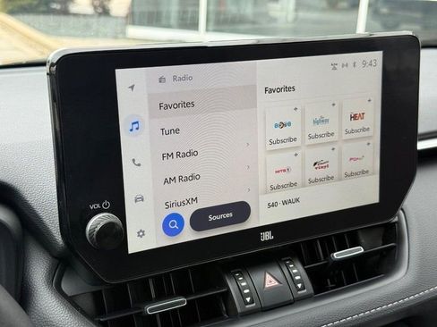 Used 2023 Toyota RAV4 XLE Premium image 23