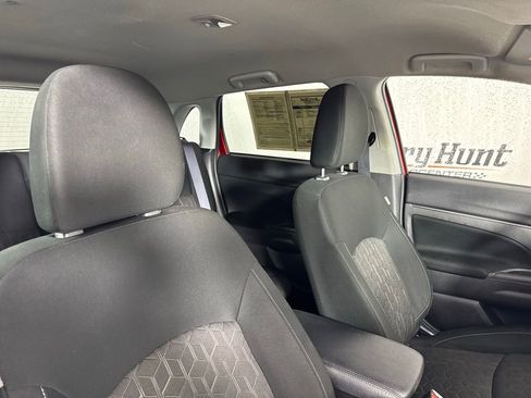 Used 2024 Mitsubishi Outlander Sport ES AWD/4WD image 29