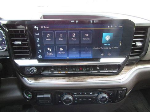 Used 2022 Chevrolet Silverado 1500 LT w/ Max Trailering Package image 12