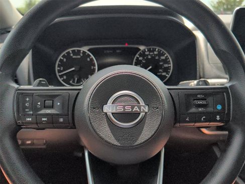 Used 2024 Nissan Rogue SV FWD image 21
