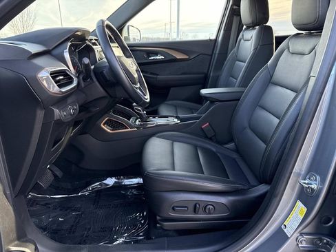 Used 2023 Chevrolet TrailBlazer ACTIV w/ Technology Package FWD image 24