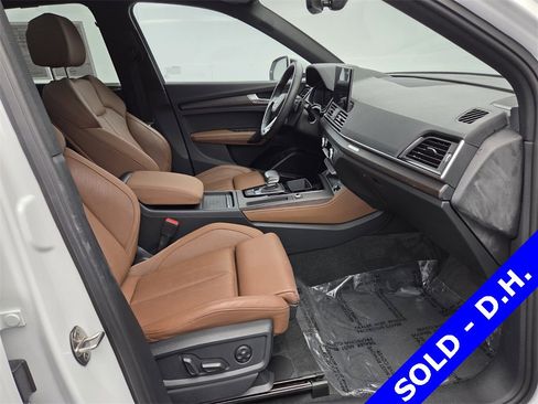 Used 2021 Audi Q5 e Premium Plus image 15
