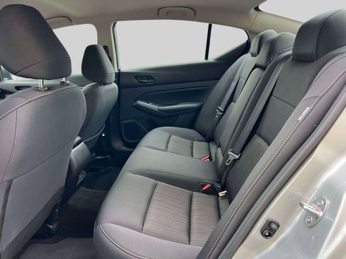 Used 2024 Nissan Altima 2.5 SV image 11