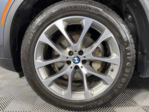 Used 2021 BMW X5 xDrive40i w/ Parking Assistance Package image 9