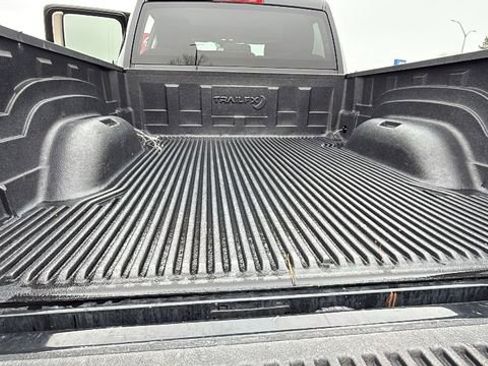 Used 2024 RAM 1500 Classic SLT image 27