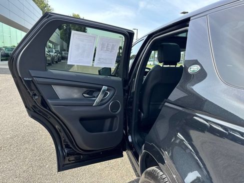 Certified 2025 Land Rover Discovery Sport Dynamic SE AWD/4WD image 16