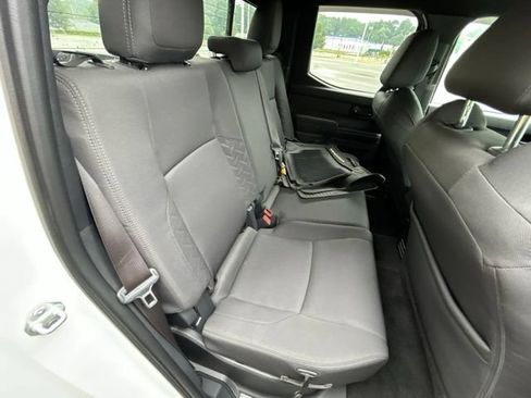 Certified 2024 Toyota Tacoma SR5 AWD/4WD image 37