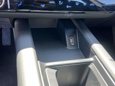 Used 2024 Hyundai Ioniq 6 SE AWD/4WD image 30