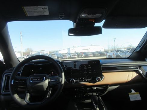 New 2026 GMC Canyon AT4 image 14