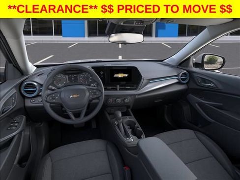 New 2026 Chevrolet Trax LS w/ LS Convenience Package FWD image 15
